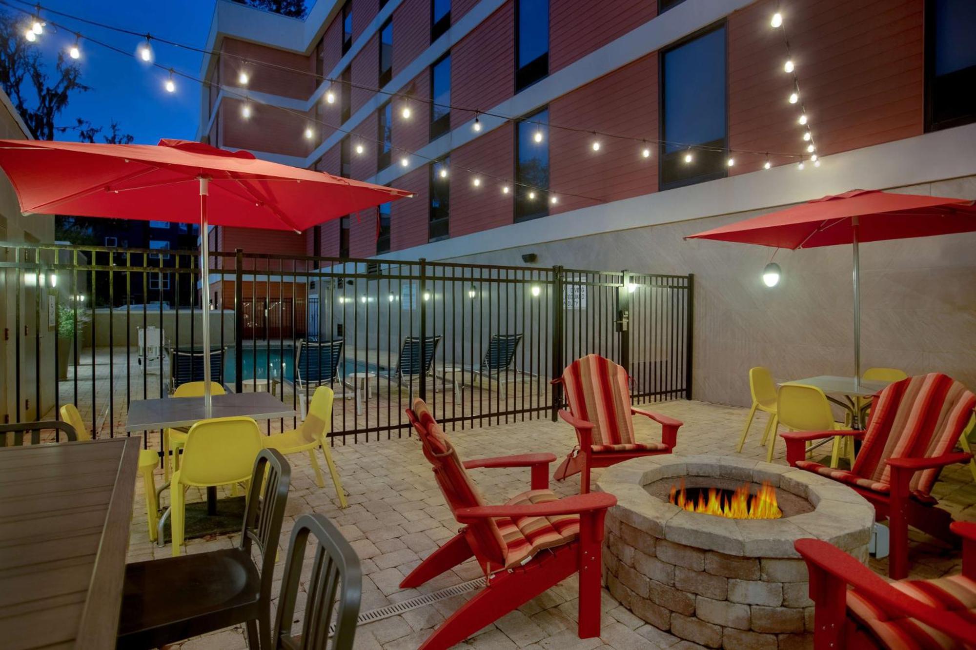 Home2 Suites By Hilton Gainesville Exterior photo