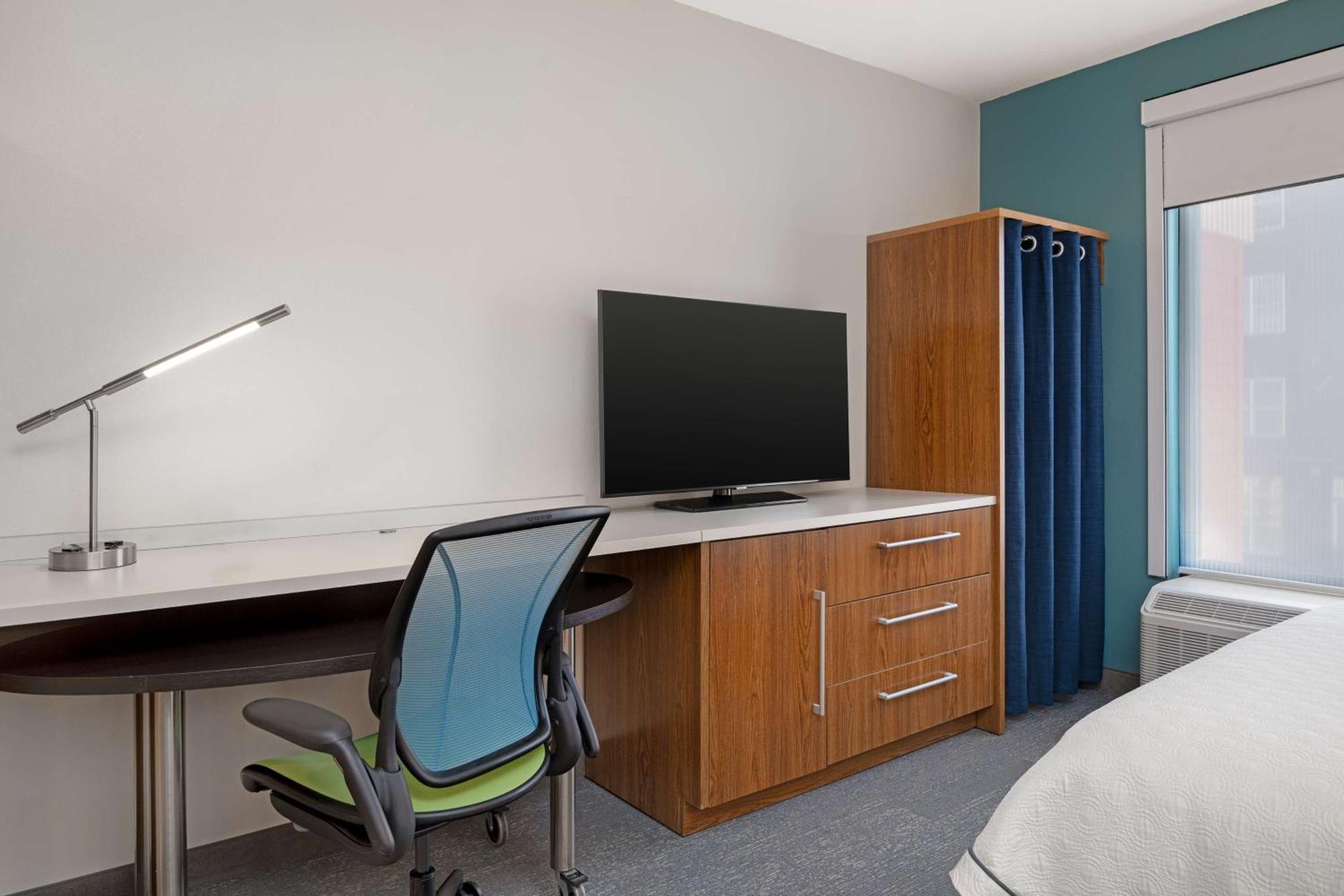 Home2 Suites By Hilton Gainesville Exterior photo